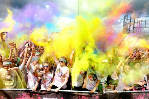 Colour Run esittänyt Skittles Manchester 16. heinäkuuta