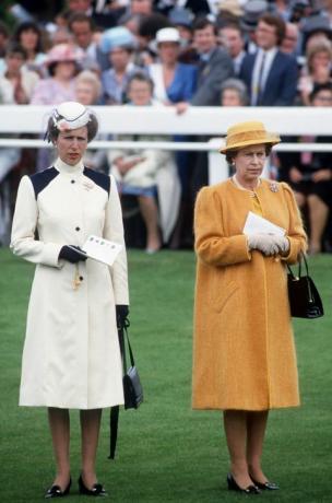 Prinsessa Anne kuningattaren kanssa Epsom Derbyssä, 1985