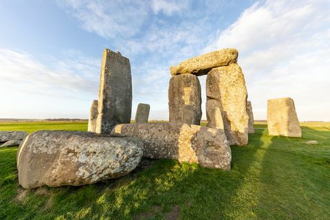 Stonehenge varhain aamulla