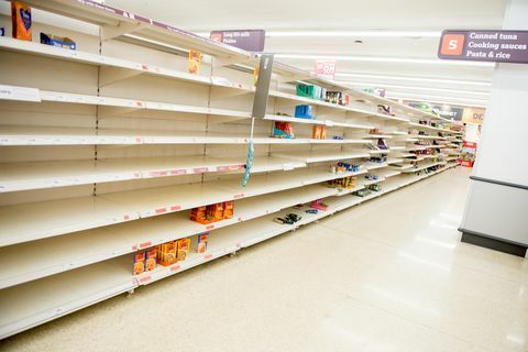 Supermarketikaupan kysyntä kasvaa, kun ostajat valmistautuvat Coronavirukseen
