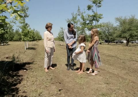 Laura Bush ja Joanna Gaines näytöllä 'Fixer Upper'