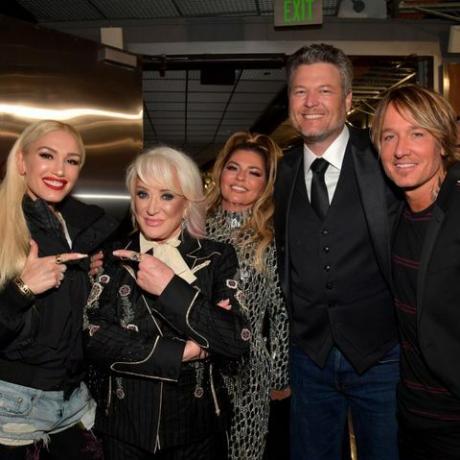 blake shelton keith kaupunkien maalialue napata grammys gwen stefani