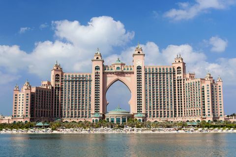 Atlantis Hotel sijaitsee Palm Jumeirahilla, Dubai, Arabiemiirikunnat