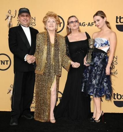 Todd Fisher, Debbie Reynolds, Carrie Fisher ja Carrien tytär Billie Lourd