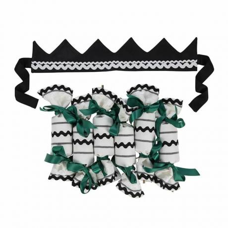 Snow Kingdom Christmas Cracker 