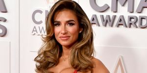 jessie james decker osallistuu 56. vuosittaiseen CMA Awards -tilaisuuteen Bridgestone-areenalla 9. marraskuuta 2022 Nashvillessä, Tennesseessä. Kuva: jason daviswireimage