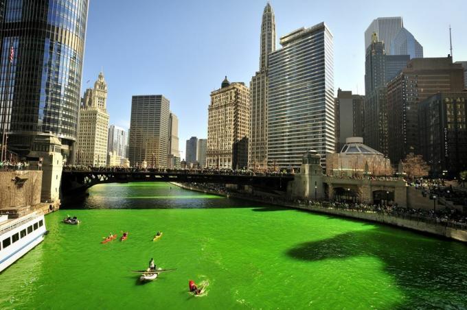 chicagojoen värjäys vihreäksi pyhän patrickin päivänä