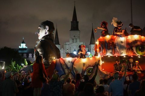 Paras-halloween-festivaaleilla-new-Orleans-krewe-of-Boo