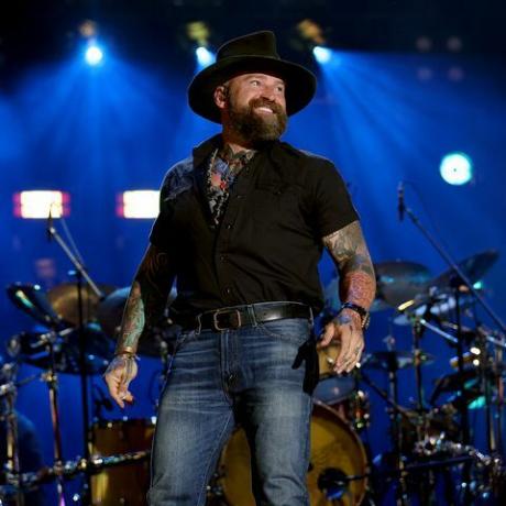 nashville, Tennessee 09. kesäkuuta zac brown ja zac brown -yhtye esiintyy CMA Festivaalin 2022 ensimmäisenä päivänä nissan-stadionilla 09. kesäkuuta 2022 nashvillessä, Tennessee valokuva: jason kempingetty images