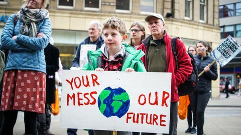 YouthStrike4Climate vie koko Iso-Britannian