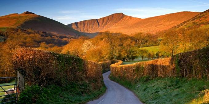 Black Mountain Pass - Brecon-majakat, Wales