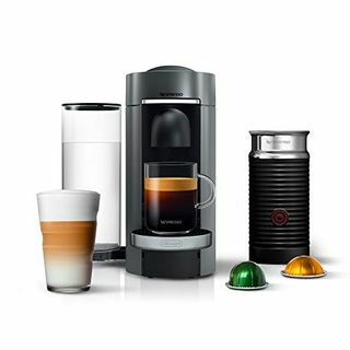 Nespresso Vertuo Plus -kahvin- ja espressokeitin vaahdottimella