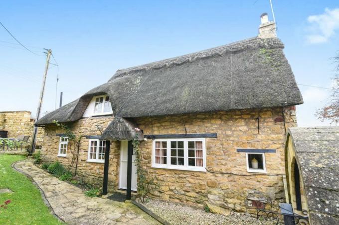 Tythe Barn Cottage - Ebrington, Chipping Campden myytävänä RA Bennett Partnersin kautta, ulkopuoli